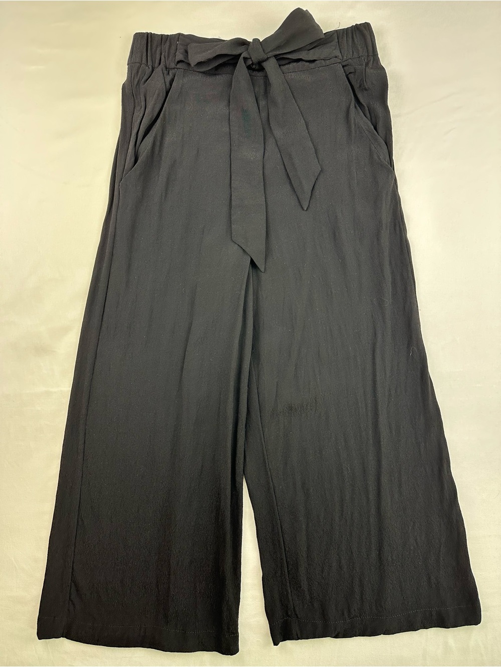 Aritzia Wilfred Culotte Capris Wide Leg High Rise Black Front Tie Trouser Office
